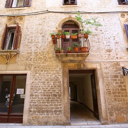 The Big Blue - Old Town Center * Zadar