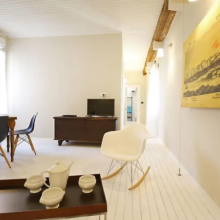 Apartment The Big Blue - Old Town Center